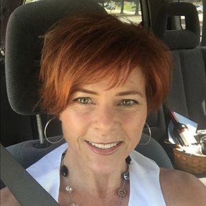 Meet your Posher, Becky